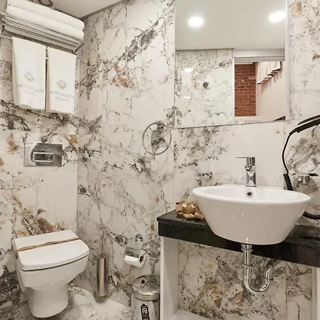White Palace Old Boutique 5*