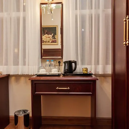 מלון White Palace Old Boutique 5*