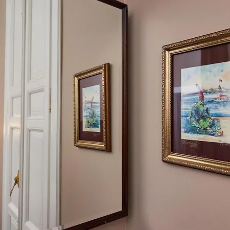 ホテル White Palace Old Boutique