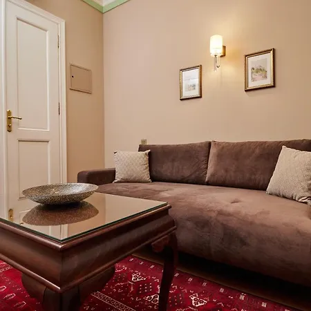 ホテル White Palace Old Boutique 5*