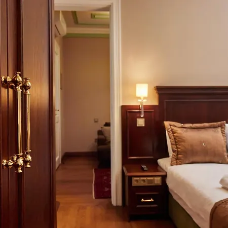 White Palace Old Boutique Hotell