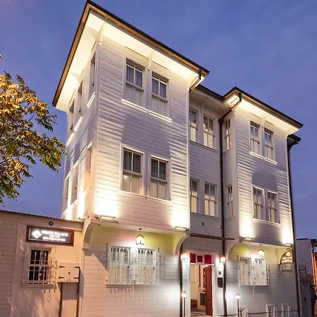 White Palace Old Boutique Hotel