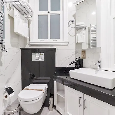 White Palace Old Boutique ホテル 5*