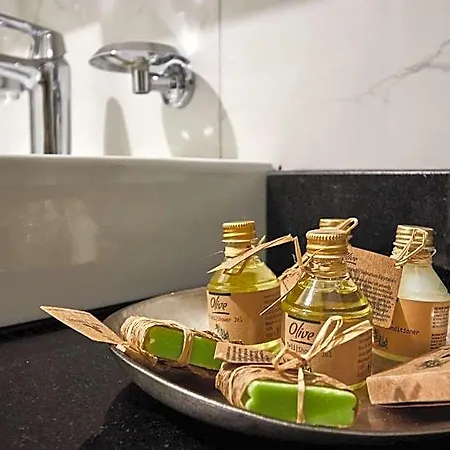 White Palace Old Boutique Hotel 5*