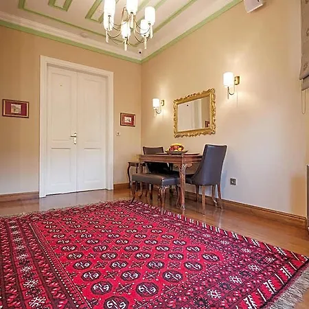 White Palace Old Boutique Hotel 5*