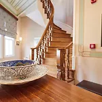 White Palace Old Boutique 5*